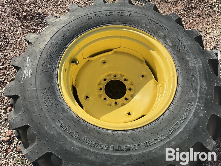john-deere-24-image-11