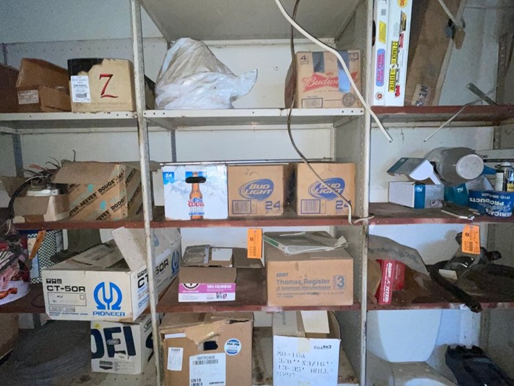 #7071-•-contents-of-shelf-image-1