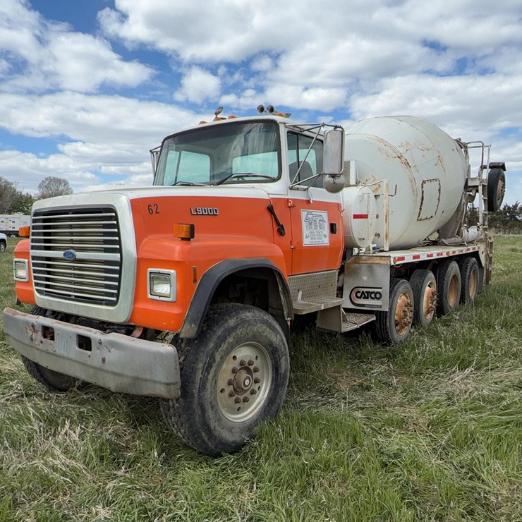 1996 FORD LT9000