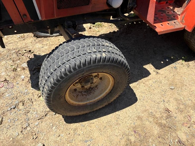 allis-chalmers-5015-2wd-tractor-image-9