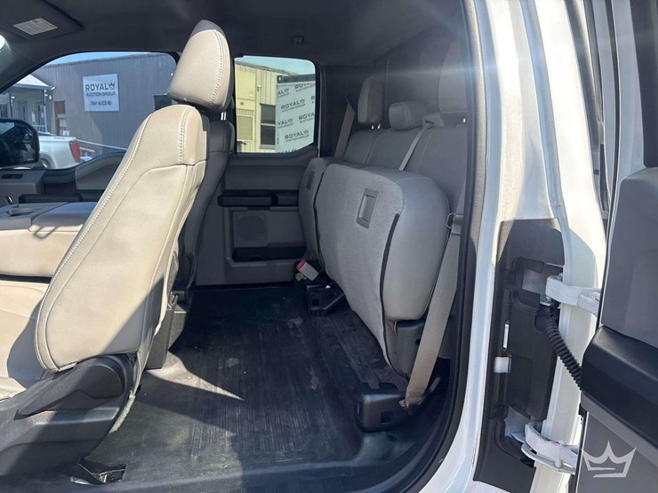 2015-ford-f150-image-22