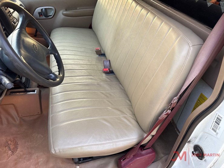 1995-chevrolet-cheyenne-3500-image-25