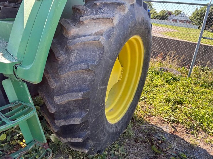 john-deere-6405-image-7