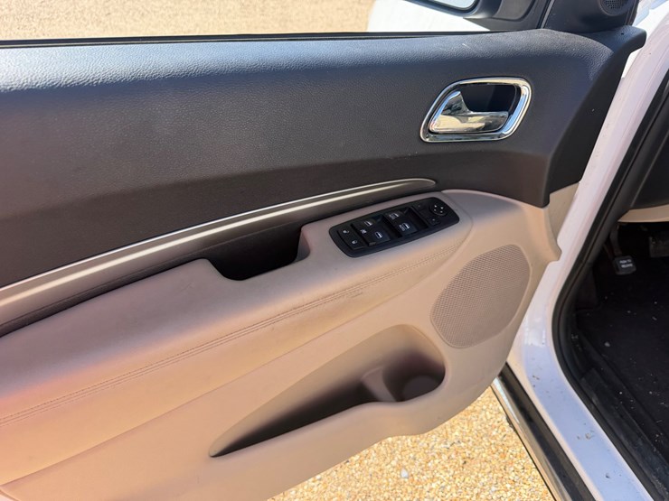 2018-dodge-durango-image-8
