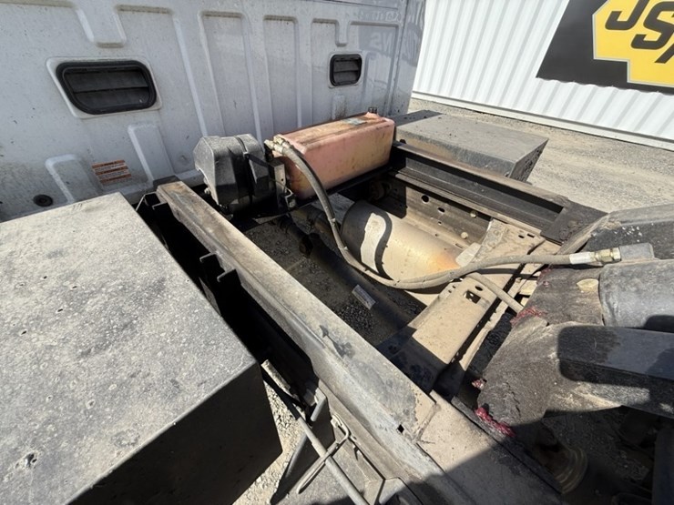 2005-ford-f550-xl-sd-image-38