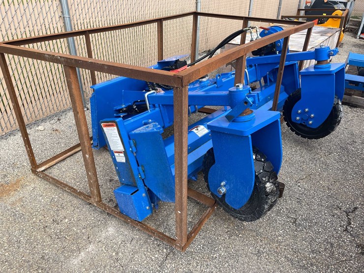#9039-•-unused-top-cat-skid-steer-harley-rake-(o11)-image-2