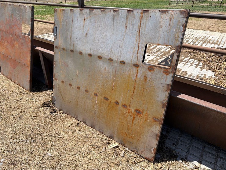 62”-long-gate-image-2