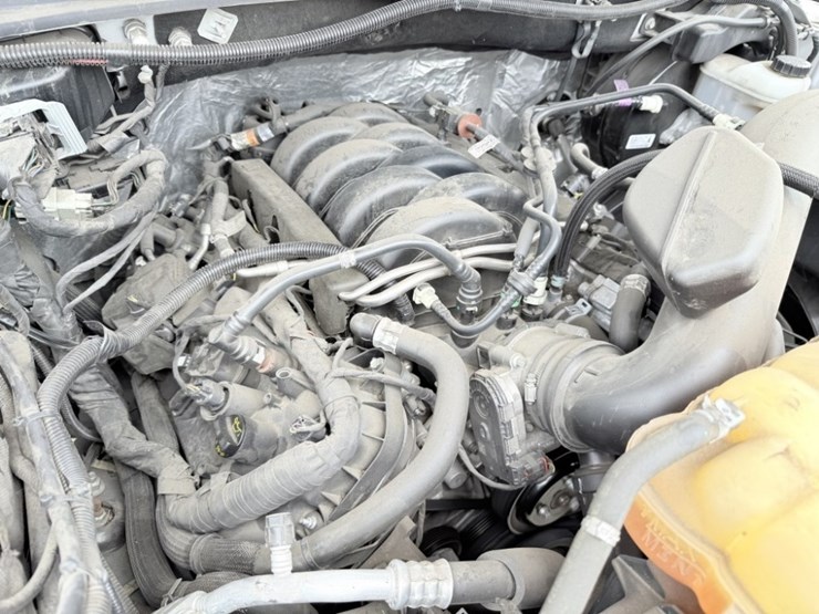 2018-ford-f150-xl-image-11