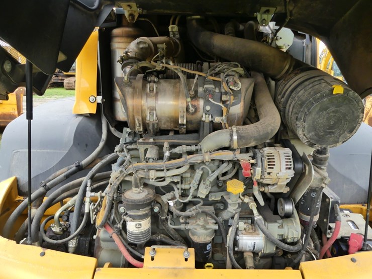deere-344l-image-11