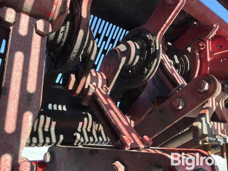 massey-ferguson-730-image-18