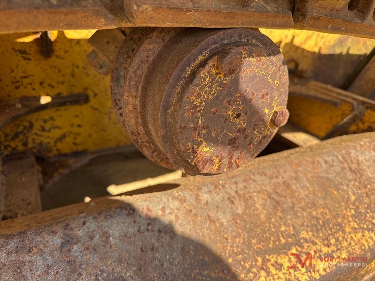 2001-deere-450h-lt-image-17