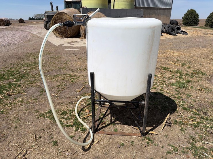 150-gallon-bottle-mixing-tank-image-2