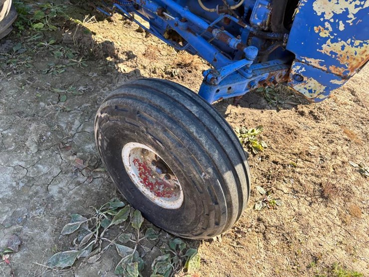 ford-3600-image-11