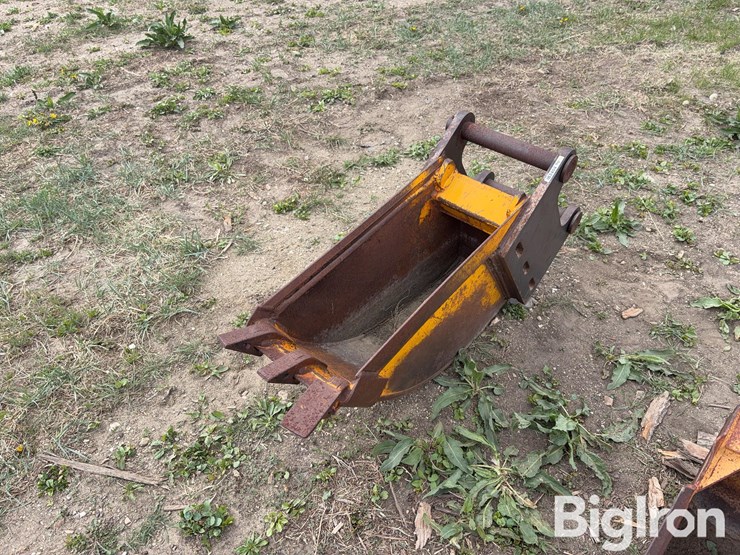 at1011631-bucket-image-1