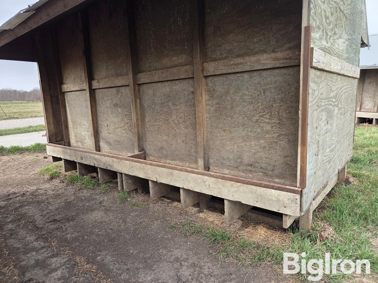 shop-built-wood-livestock-feeder-image-9