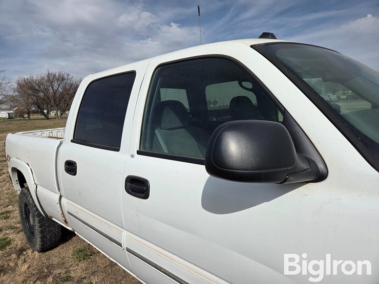 2005-chevrolet-2500-image-18