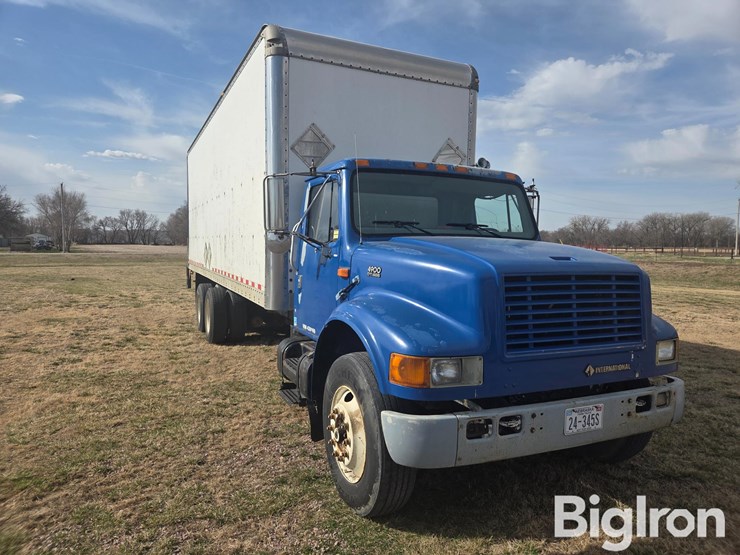 1997-international-4900-image-3