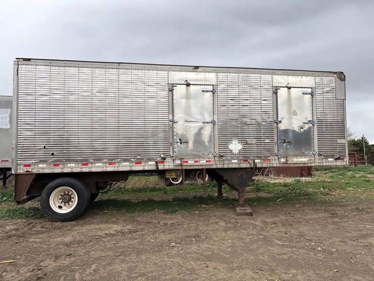 2000-kidron-semi-van-box-spray-trailer-image-46