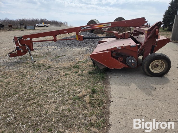 hesston-1345-image-8