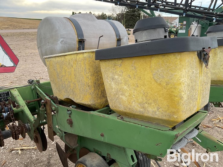 john-deere-7000-image-19
