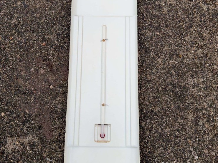 miller-sales-dairy-equipment-thermometer-image-3