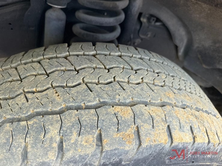 2015-ford-f250-xl-image-16