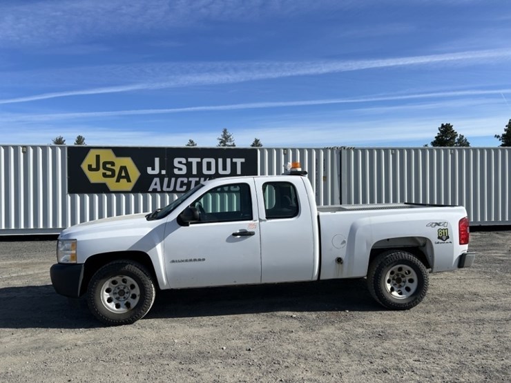 2013-chevrolet-silverado-1500-image-2