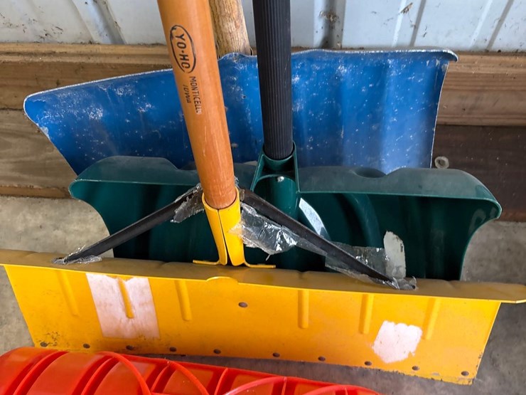 snow-shovels/pusher-image-4