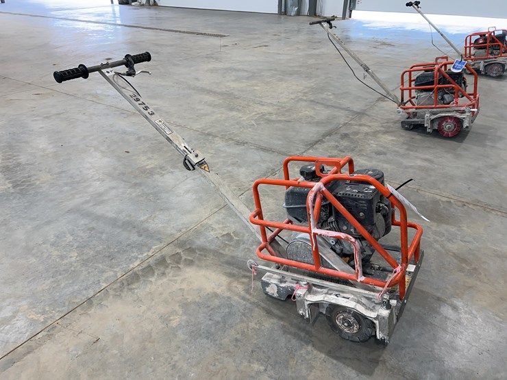 2021-husqvarna-soft-cut-x150-saw-image-2
