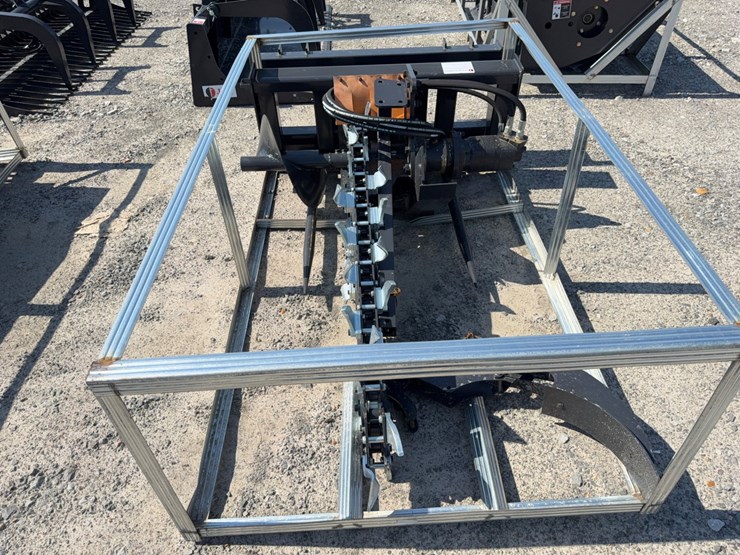 #2042-•-unused-jct-skid-steer-bale-spear-inv#-45746-image-9