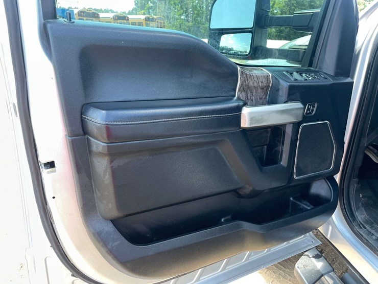 2017-ford-f250-image-9