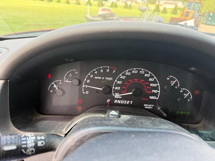 2002-ford-explorer-xls-image-15