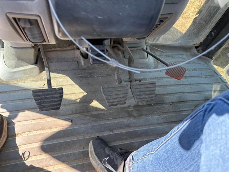 case-mxu125-tractor-image-23