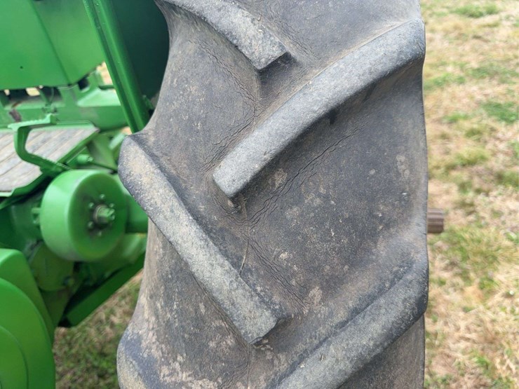 john-deere-b-image-14