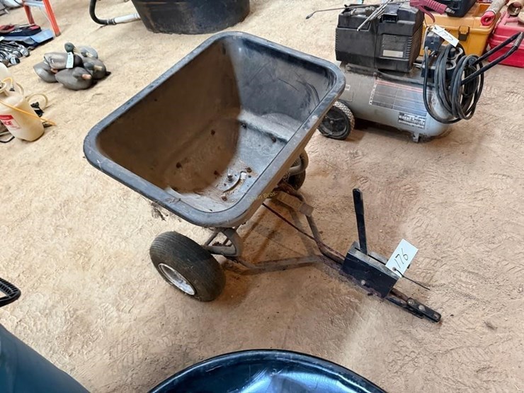 brinly-broadcast-spreader-image-1