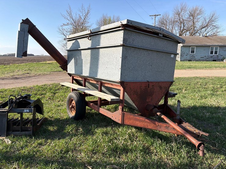 57”-x-7ft-auger-wagon-image-1