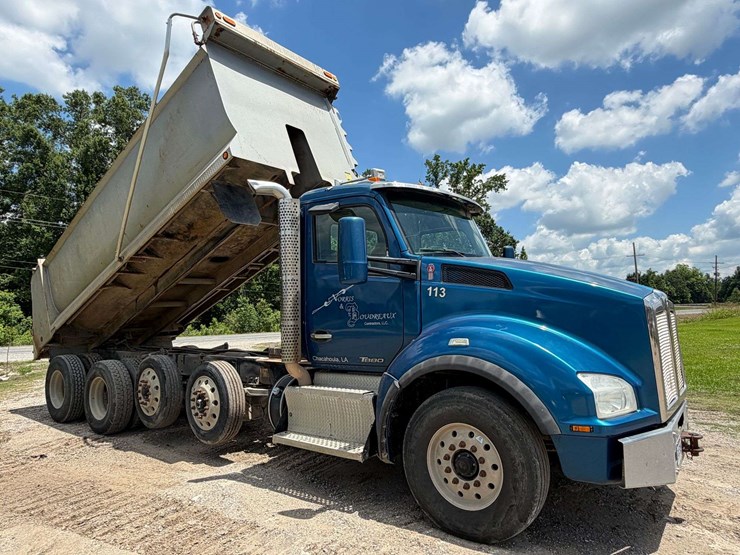 2016-kenworth-t880-image-2