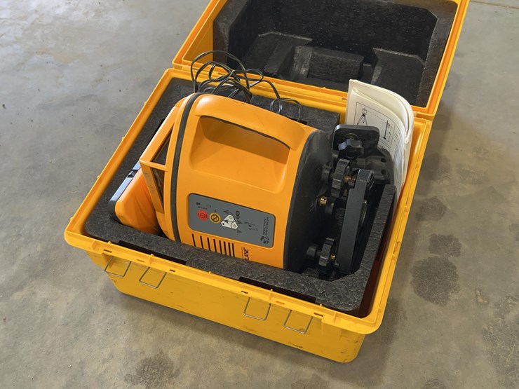 2000-laser-plane-l800-laser-level-image-1