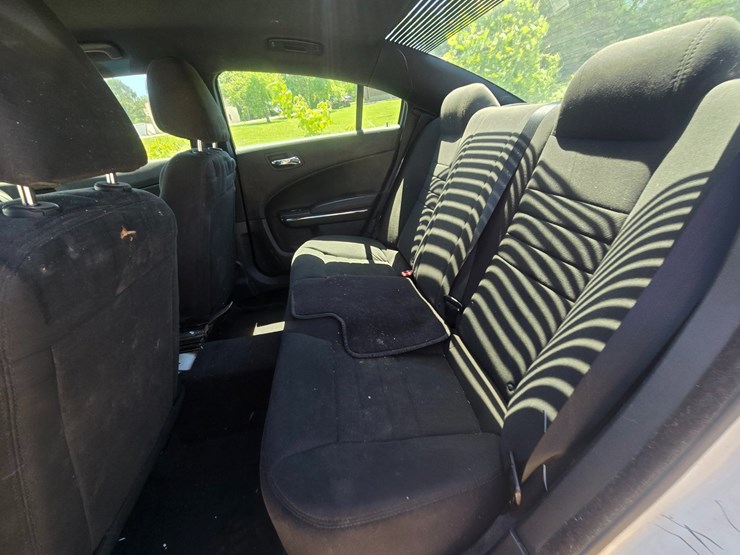 #24339-•-2014-dodge-charger-passenger-car-image-36