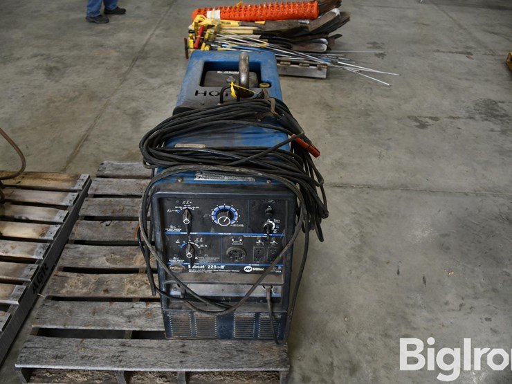 miller-bobcat-225-image-6