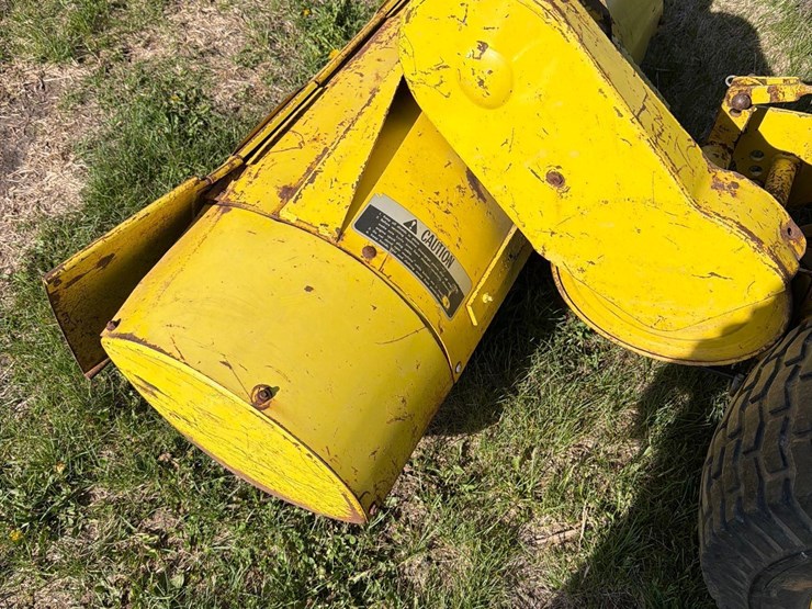 john-deere-212-image-19