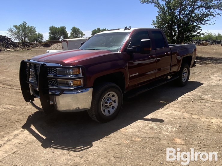 2019-chevrolet-silverado-2500-image-1