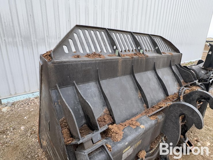 2023-caterpillar-938m-image-9
