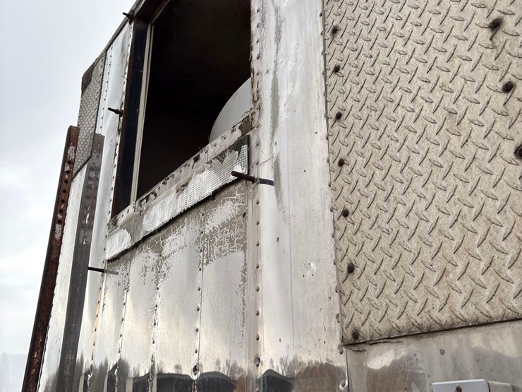 2000-kidron-semi-van-box-spray-trailer-image-11