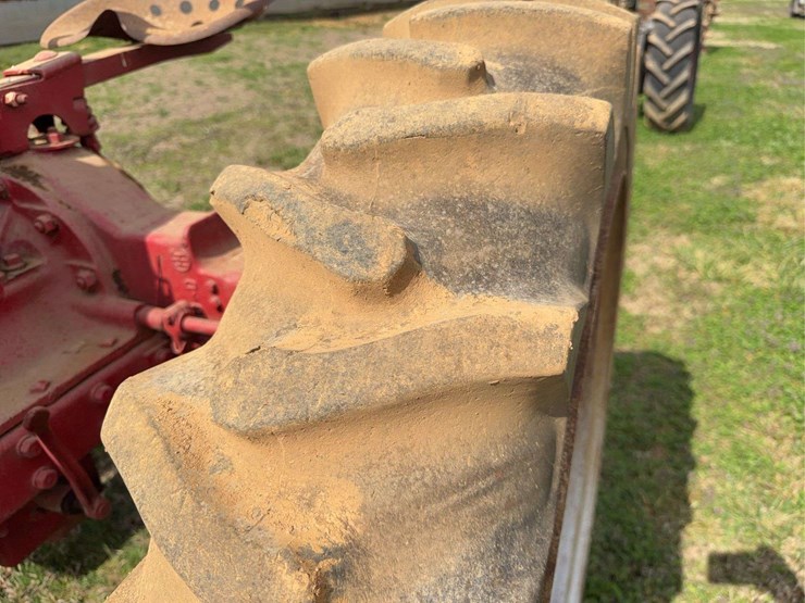 farmall-f-20-image-12
