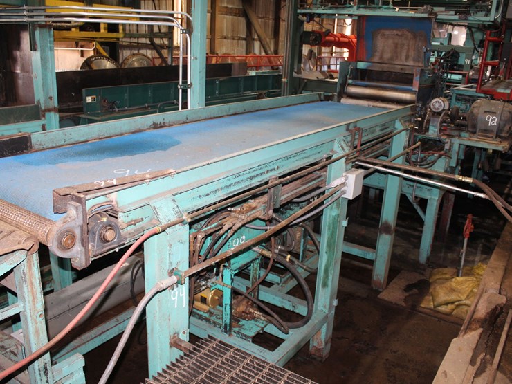 48"x17'-outfeed-belt-for-cornell-edger-w/-hydraulic-drive-w/-hydraulic-hurry-up-roll-image-3