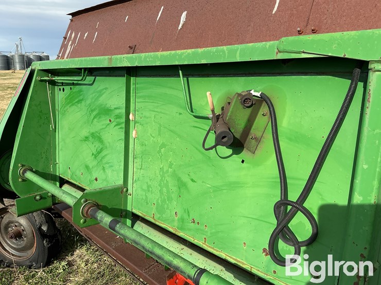 1988-john-deere-920-image-14