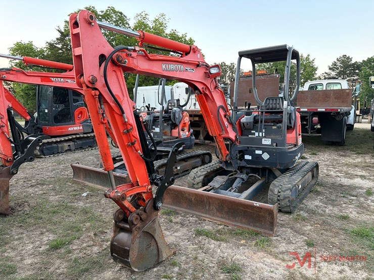 2009-kubota-u35-image-3