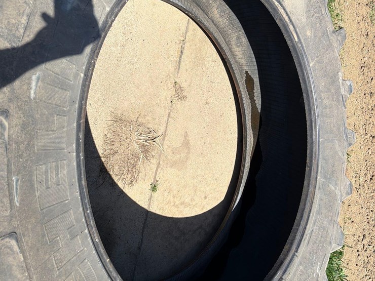 1-michelin-520/85r46-tire-image-6