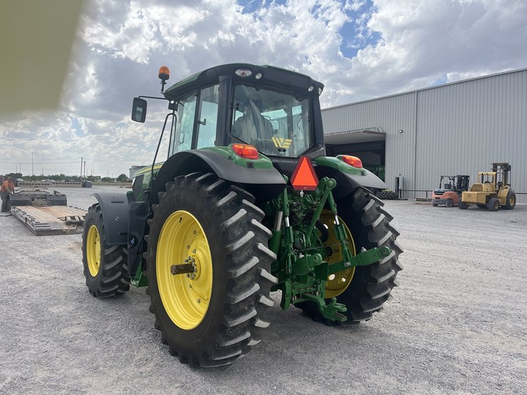 2024-john-deere-6155m-image-4